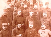 Фотографија - Групни портрет преживелих бораца са Солунског фронта из Нове Вароши са именима и презименима на полеђини фотографије.